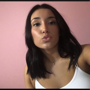 Meet your Posher, Carly